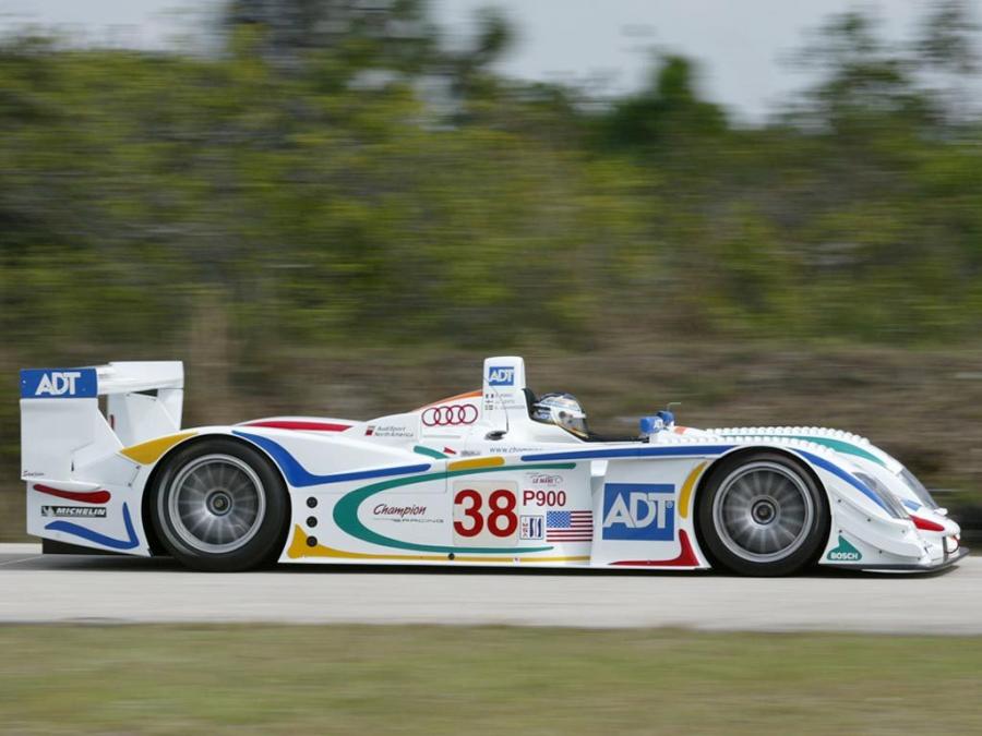  Audi R8 LMP 2000 года  (фото 25 из 28)